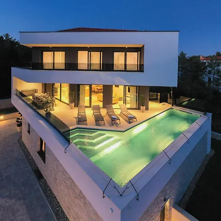 Stunning In With Sauna Holiday home *