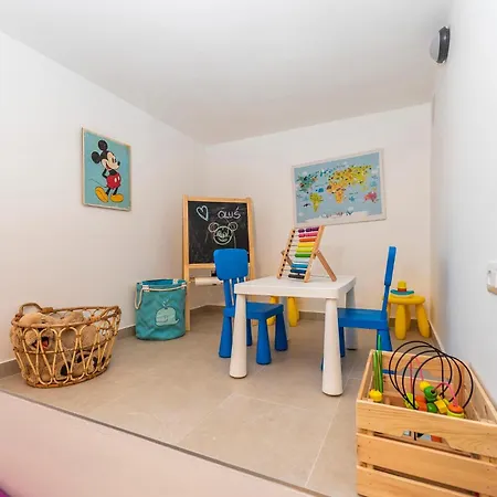 Cozy In With Sauna Feriehus Biograd Na Moru